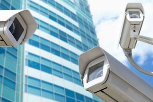 6 советов по выбору систем видеонаблюдения для использования на предприятиях