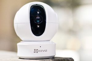 EZVIZ выпускает новую Full HD камеру с функцией отслеживания движения