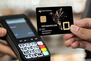 Польща починає використовувати першу біометричну платіжну картку