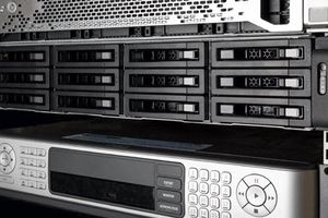 NVR или VMS: обслуживание, масштабируемость и удобство использования систем хранения видео