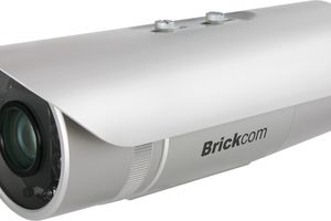 Brickcom объявляет о выпуске первой в мире видеокамеры наблюдения с 20-кратным зумом и ИК-подсветкой большой дальности