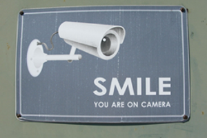 Чем отличаются аналоговые и IP видеокамеры наблюдения?